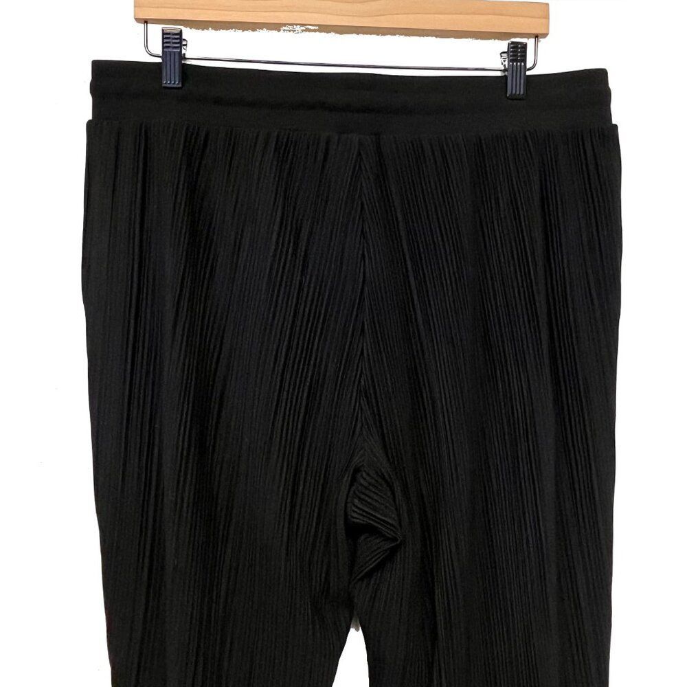 Torrid Black Pleated Joggers/Sweatpants - See Measurements - Picture 5 of 6